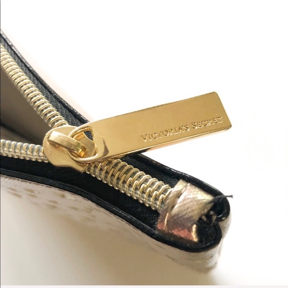 Victoria’s Secret XL evening Clutch - Picture 4 of 4